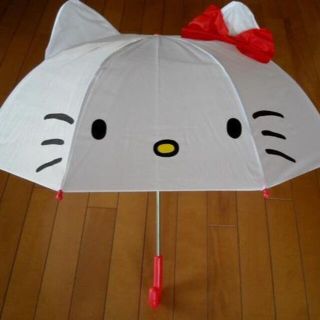 ●キティ・Hello Kitty子供用耳付き傘・雨の日が楽しくなりそう・新品(傘)