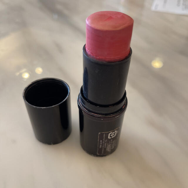 laura mercier(ローラメルシエ)のローラメルシェ  スティックフェイスカラー　pink GLOW  ルナソル コスメ/美容のベースメイク/化粧品(フェイスパウダー)の商品写真