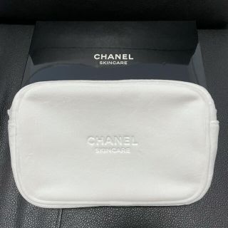 シャネル(CHANEL)のシャネル 白　ベルベット コスメポーチ 　限定(ポーチ)