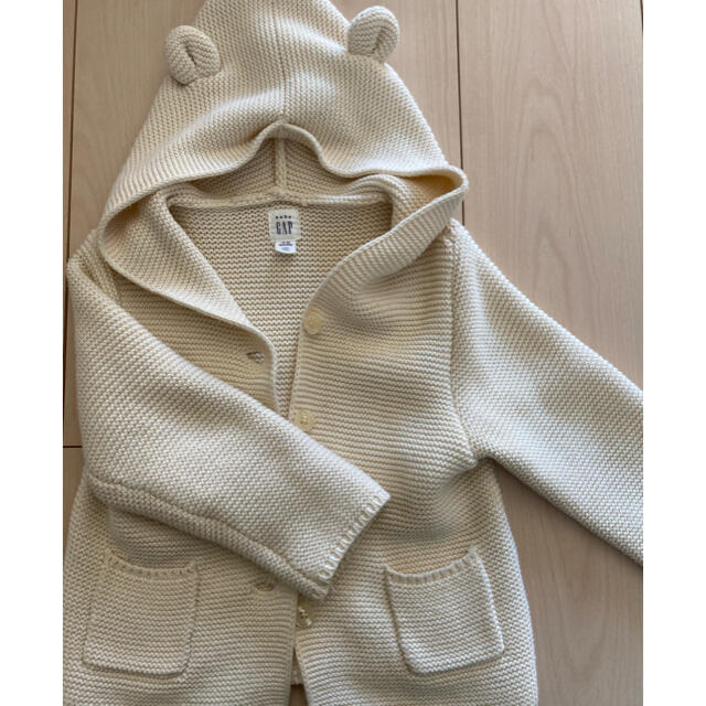 babyGAP(ベビーギャップ)のベビーギャップ　パーカー キッズ/ベビー/マタニティのキッズ服女の子用(90cm~)(ジャケット/上着)の商品写真