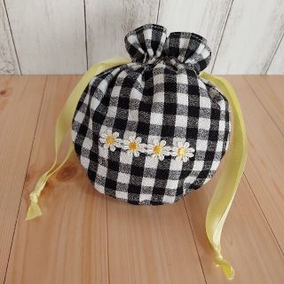 ハンドメイド ちいさいきんちゃく(黒)(ポーチ)