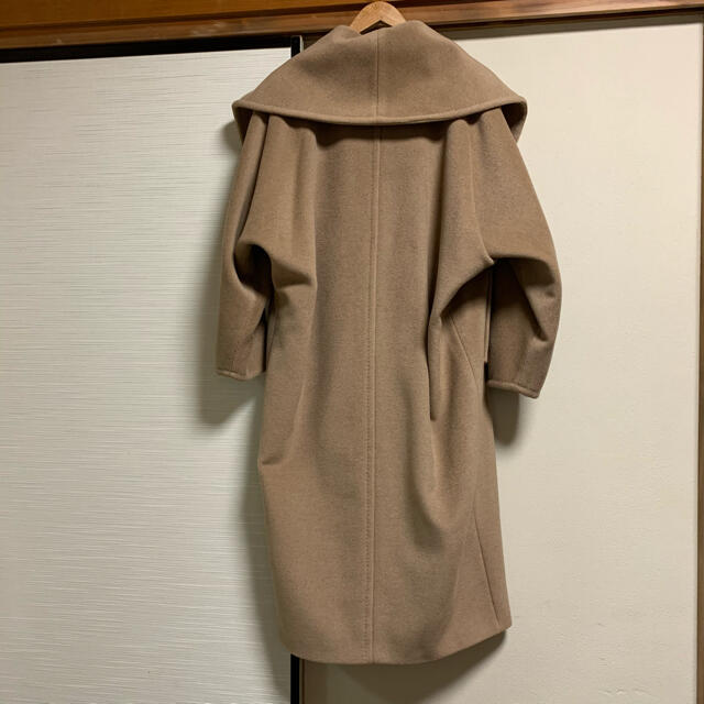 Max Mara(マックスマーラ)のかしとくう座間見専用★新品★Max Mara ピュアキャメルコート レディースのジャケット/アウター(ロングコート)の商品写真