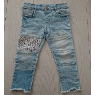 ザラキッズ(ZARA KIDS)のくぅちゃん様専用☆☆ZARAキッズ デニム パンツ ジーンズ レース刺繍 98(パンツ/スパッツ)