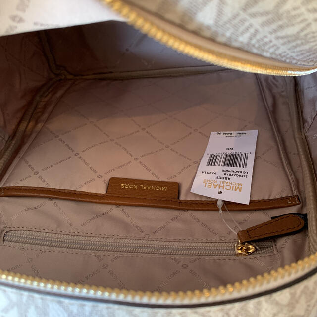 Michael Kors(マイケルコース)のMICHAEL KORS マイケルコース リュック　VANILLA ABBEY レディースのバッグ(リュック/バックパック)の商品写真