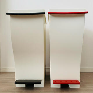 スタイリッシュなゴミ箱　kcud（クード）スリムペダル20L 赤黒2個セット(ごみ箱)