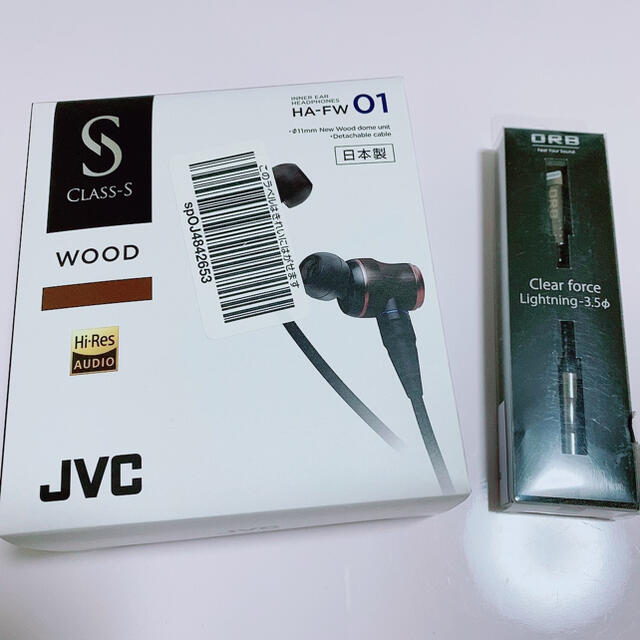 JVC HA-FW01 CLASS-S WOOD&ORBライトニングケーブル スマホ/家電/カメラのオーディオ機器(ヘッドフォン/イヤフォン)の商品写真