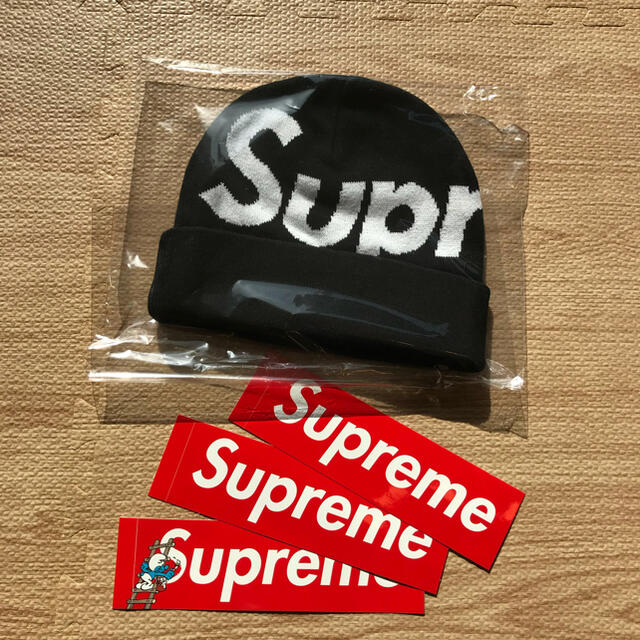 Supreme(シュプリーム)のsupreme シュプリーム　ビックロゴ　ビーニー ニット帽 2021年新作 メンズの帽子(ニット帽/ビーニー)の商品写真