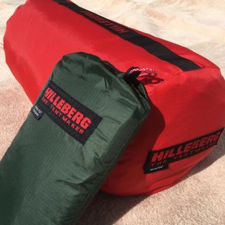 ヒルバーグ(HILLEBERG)のヒルバーグ ケロン4gt フットプリント付き　美品(テント/タープ)