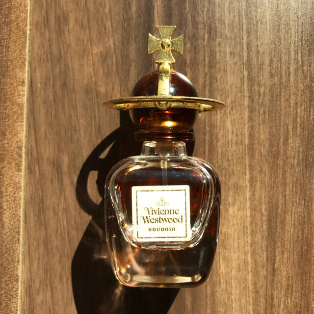 Vivienne Westwood(ヴィヴィアンウエストウッド)のヴィヴィアン　ブドワール　Vivienne Westwood コスメ/美容の香水(その他)の商品写真