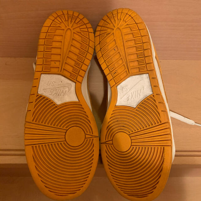 NIKE(ナイキ)のNIKE SB DUNK low circuit orange 26.5cm メンズの靴/シューズ(スニーカー)の商品写真