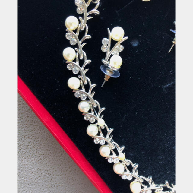 ブライダル 結婚式用 ネックレス&ピアスセット レディースのアクセサリー(ネックレス)の商品写真