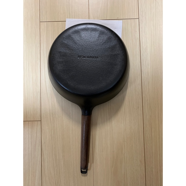 Vermicular(バーミキュラ)のVERMICULAR FRYING PAN #24 DEEP 24cm[深型]  インテリア/住まい/日用品のキッチン/食器(鍋/フライパン)の商品写真