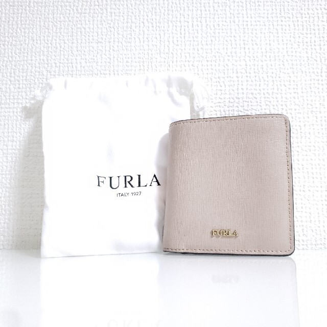 FURLA　フルラ　二つ折り財布　コンパクト　ミニウォレット