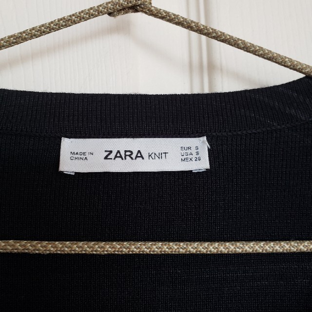 ZARA(ザラ)の【makiさん専用】ZARA 黒ニットジャケット レディースのジャケット/アウター(ノーカラージャケット)の商品写真