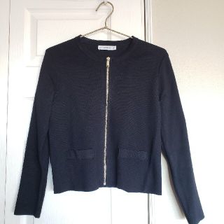 ザラ(ZARA)の【makiさん専用】ZARA 黒ニットジャケット(ノーカラージャケット)