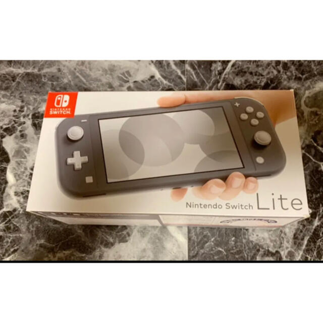 【期間限定値下げ中】Switch LITE本体&桃太郎電鉄セット