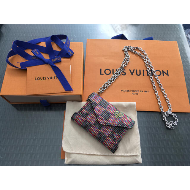 LOUIS VUITTON(ルイヴィトン)の新品⭐︎ 【ルイヴィトン直営店】キリガミネックレス★大人気 レディースのファッション小物(財布)の商品写真