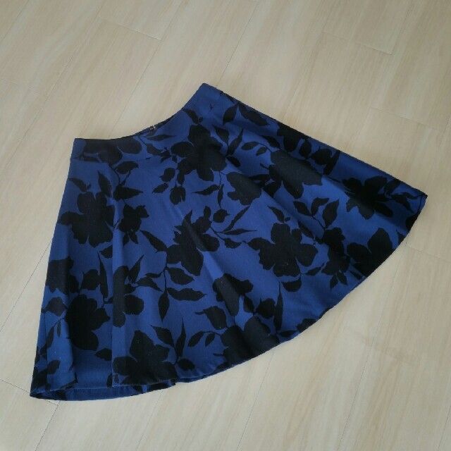 VICKY(ビッキー)のVICKY chouchou♥ブルー×黒ウール柄フレアスカート1号 レディースのスカート(ひざ丈スカート)の商品写真