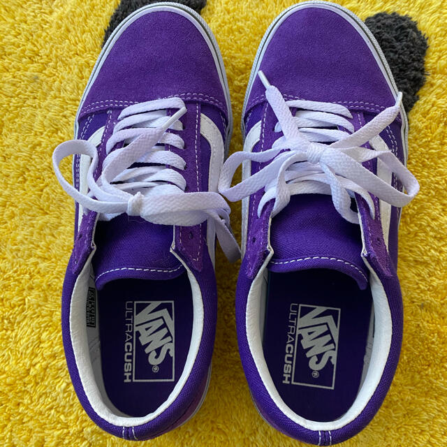 VANS(ヴァンズ)のVANS 紫　スエード素材　23.5 美品！ レディースの靴/シューズ(スニーカー)の商品写真