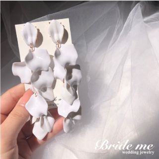 ヴェラウォン(Vera Wang)のBrideme ブライミー イヤリング  ウェディング  ウェディングドレス(ウェディングドレス)