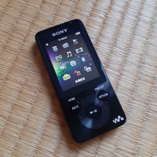 ソニー(SONY)のWALKMAN　ブラック　8gb(ポータブルプレーヤー)