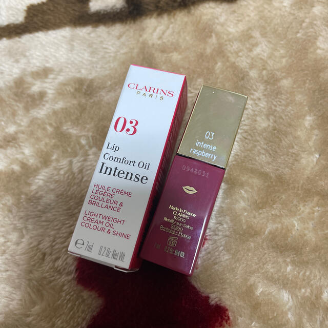 CLARINS(クラランス)のクラランス コンフォート リップオイル　インテンス　03インテンスラズベリー コスメ/美容のベースメイク/化粧品(口紅)の商品写真