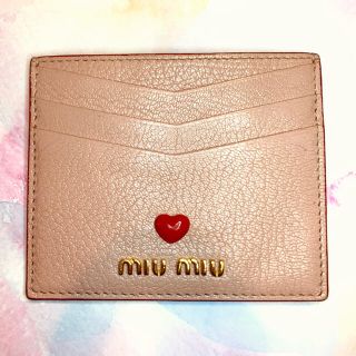 ミュウミュウ(miumiu)の［miu miu］カードケース・パスケース(名刺入れ/定期入れ)