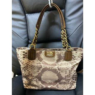 coach⭐️パイソン柄トート