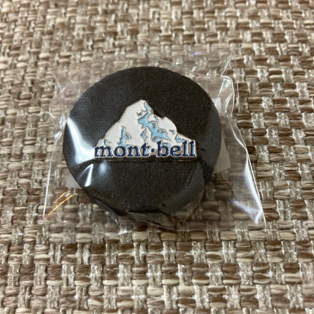 mont bell(モンベル)のmont-bellピンバッチ エンタメ/ホビーのアニメグッズ(バッジ/ピンバッジ)の商品写真