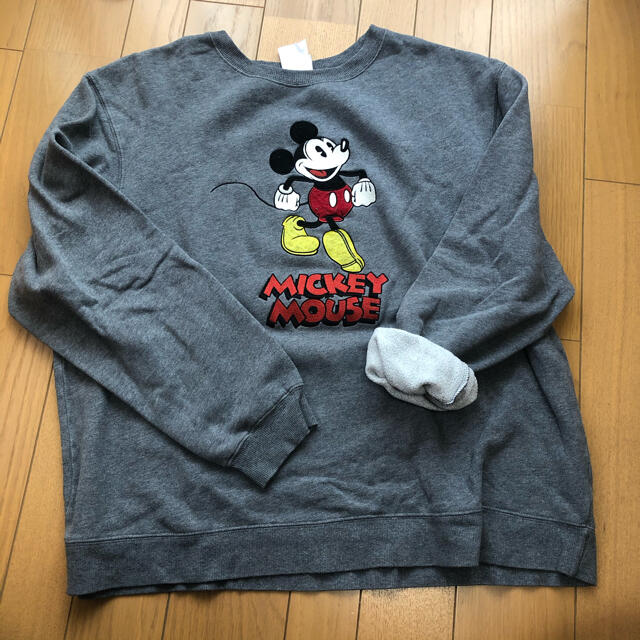 Disney(ディズニー)のミッキー スウェット グレー  レディースのトップス(トレーナー/スウェット)の商品写真