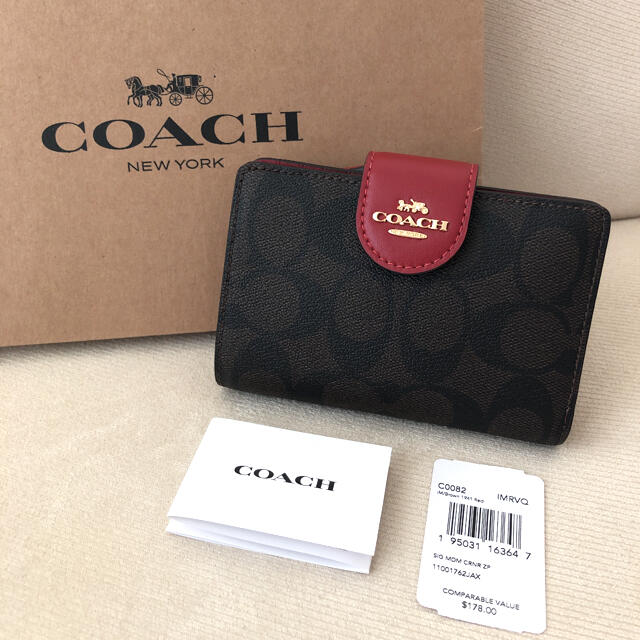 【新品】コーチ　COACH 新作　二つ折り財布　レッド