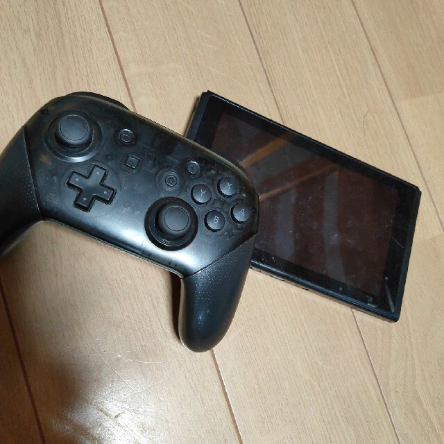 正規品　switch　純正コントローラー家庭用ゲーム機本体