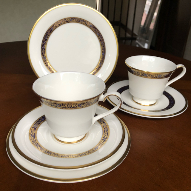 Royal Doulton - 【美品】ロイヤルドルトン☆HARLOW☆トリオ Royal Doulton - 【美品】ロイヤルドルトン☆HARLOW☆トリオ