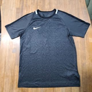 ナイキ(NIKE)の美品　NIKEナイキ 150-160 サッカー プラクティスシャツ(ウェア)