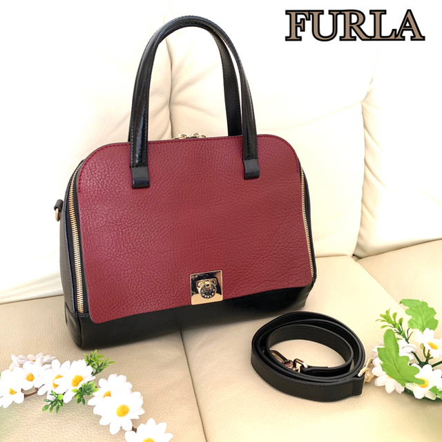 Furla(フルラ)のFURLA ハンド ショルダー 2way バイカラー レッド ブラウン 正規品 レディースのバッグ(ハンドバッグ)の商品写真