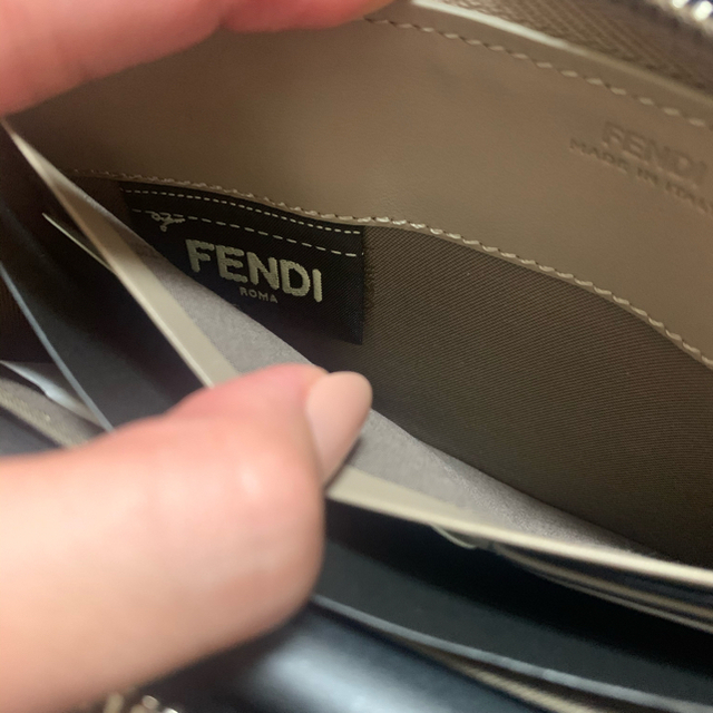 FENDI(フェンディ)の最終価格！新品 FENDI 長財布　 レディースのファッション小物(財布)の商品写真