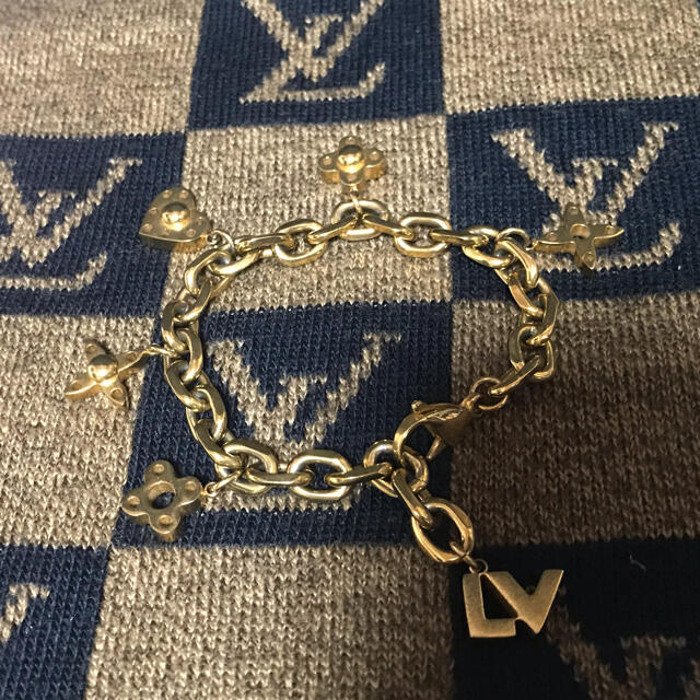 LOUIS VUITTON  チャーム ブレスレット