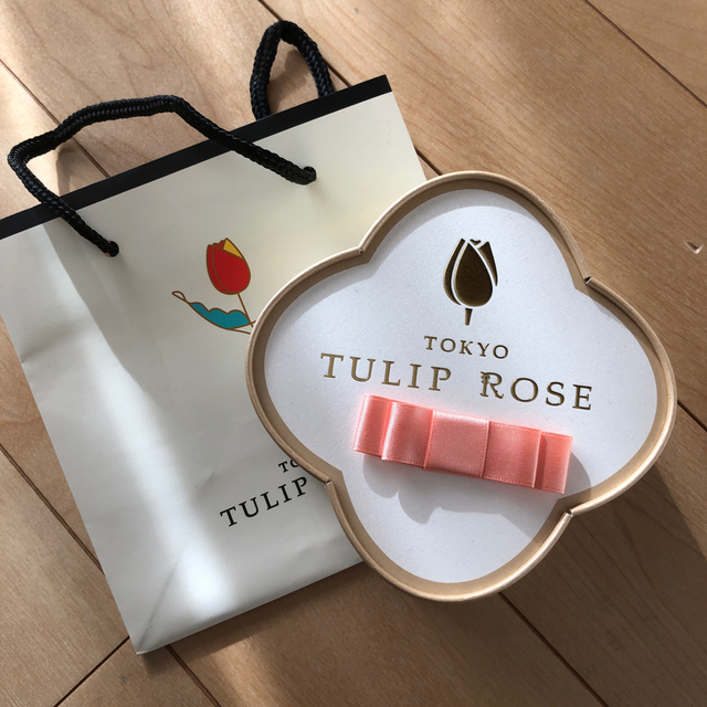 TOKYO TULIP ROSE 東京チューリップローズ 4個入 食品/飲料/酒の食品(菓子/デザート)の商品写真