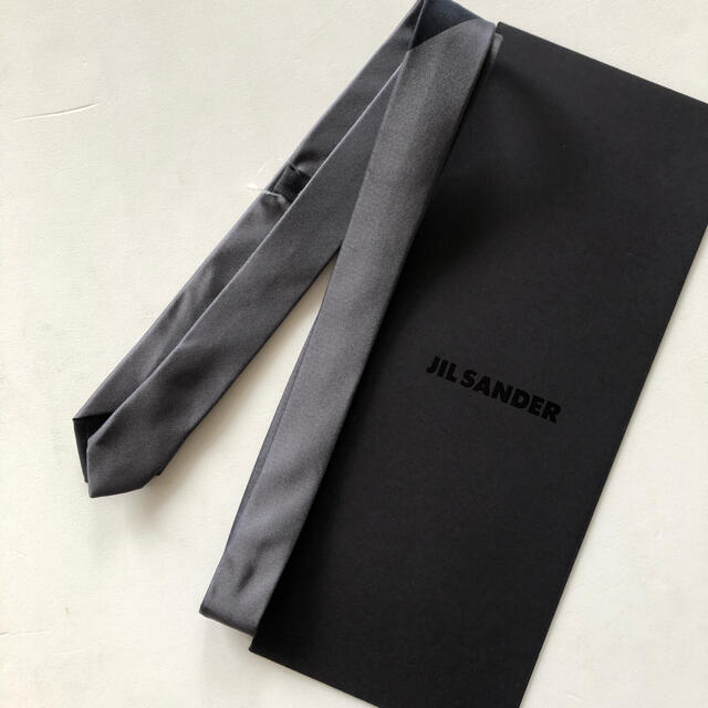 Jil Sander(ジルサンダー)の【新品】ジルサンダーJIL SANDERナロータイ メンズのファッション小物(ネクタイ)の商品写真