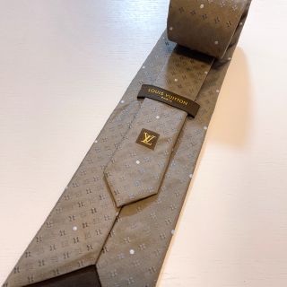 ルイヴィトン(LOUIS VUITTON)のLOUIS VUITTON ネクタイ ブラウン系 未使用 【送料無料】(ネクタイ)