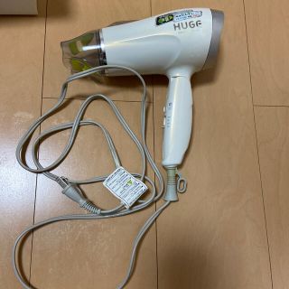 コイズミ(KOIZUMI)のHUGE（ヒュージ） マイナスイオンヘアドライヤー KHD-1238(ドライヤー)