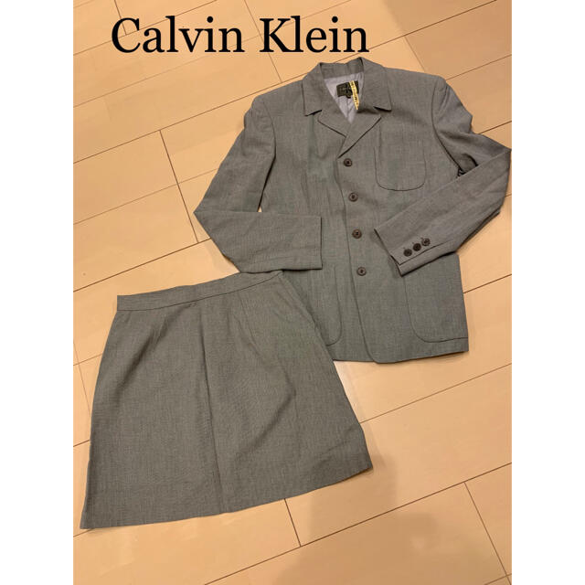 Calvin Klein(カルバンクライン)のカルバン・クライン　スカートスーツ レディースのフォーマル/ドレス(スーツ)の商品写真