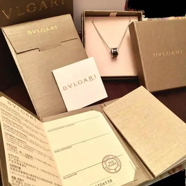 BVLGARI(ブルガリ)のなおき様専用　BVLGARI ビーゼロワン　セーブザチルドレン レディースのアクセサリー(ネックレス)の商品写真