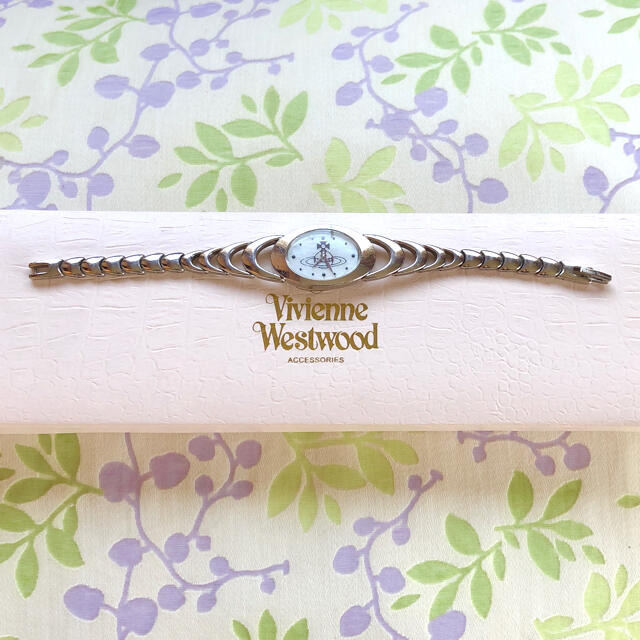 Vivienne Westwood(ヴィヴィアンウエストウッド)のきっぽ　様　😊　Vivienne   ⑲     腕時計・稼動品✨ レディースのファッション小物(腕時計)の商品写真