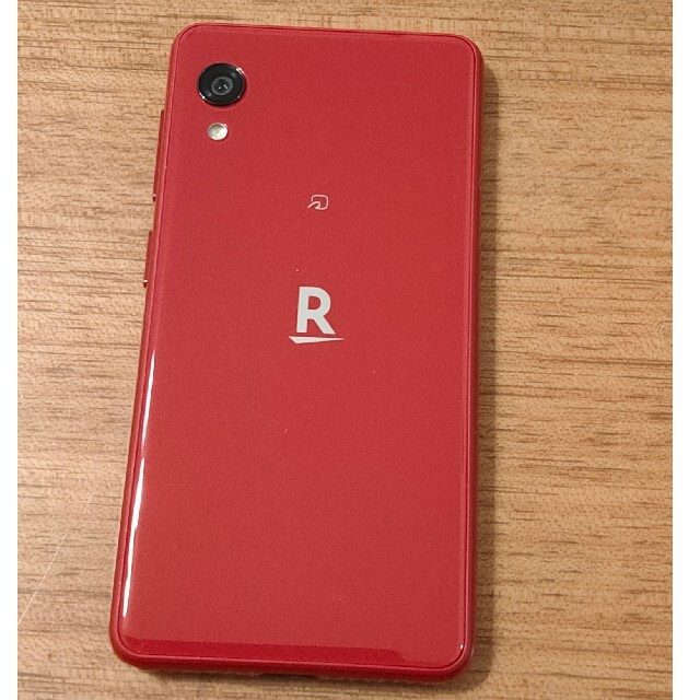 Rakuten(ラクテン)のrakuten mini クリムゾンレッド スマホ/家電/カメラのスマートフォン/携帯電話(スマートフォン本体)の商品写真