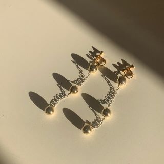 トゥデイフル(TODAYFUL)のgold ball earring .(イヤリング)