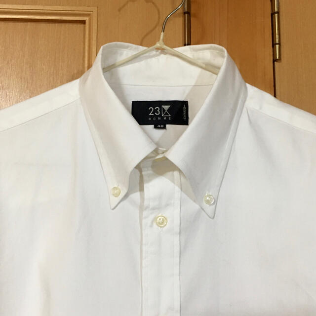 23区(ニジュウサンク)の【美品】23区 HOMME 真っ白 ボタンダウンシャツ 48 XL XXL 3L メンズのトップス(シャツ)の商品写真