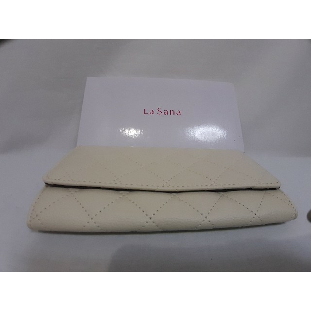 LaSana(ラサーナ)の135 【La Sana】長財布 ホワイト～アイボリー レディースのファッション小物(財布)の商品写真