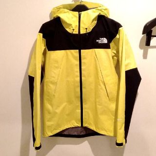 ザノースフェイス(THE NORTH FACE)のノースフェイス メンズ クライムライトジャケット S レモン&ブラック(マウンテンパーカー)