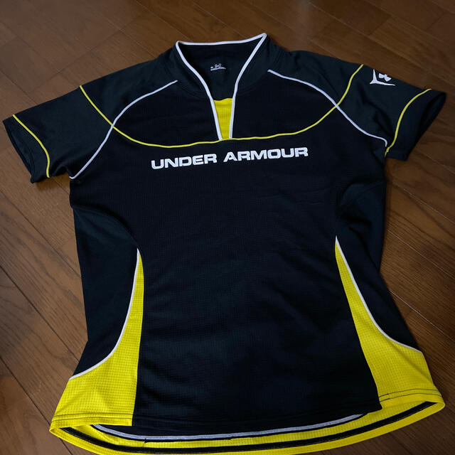 UNDER ARMOUR(アンダーアーマー)のアンダーアーマー　Tシャツ スポーツ/アウトドアのサッカー/フットサル(ウェア)の商品写真